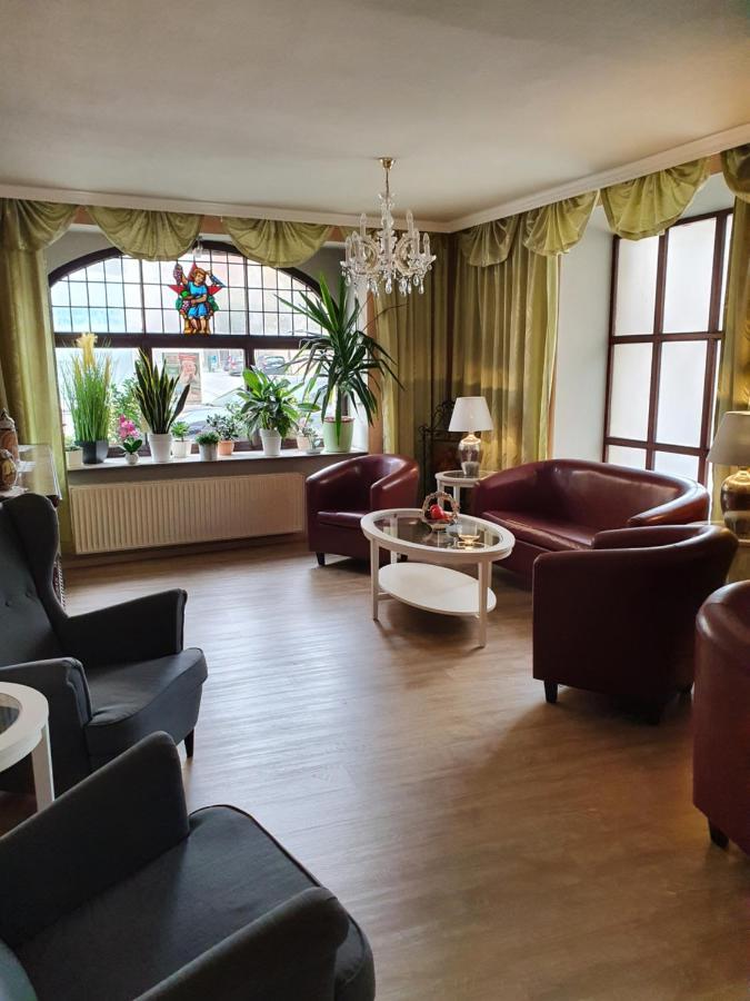 Hotel Zur Traube Freyburg Exterior foto